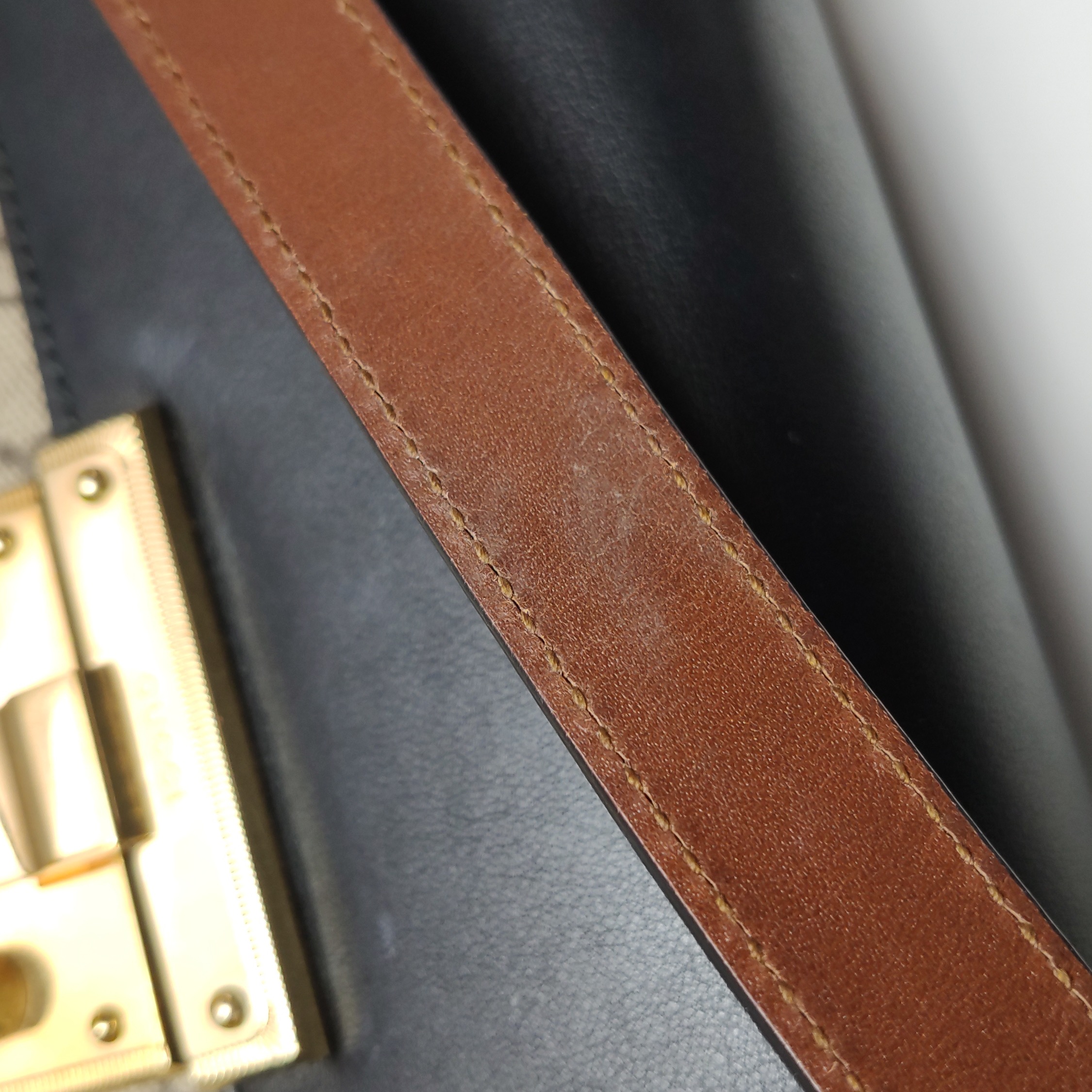 Gucci Padlock Shoulder Bag GG Coated Canvas and Leather Medium — photo 16 of 18