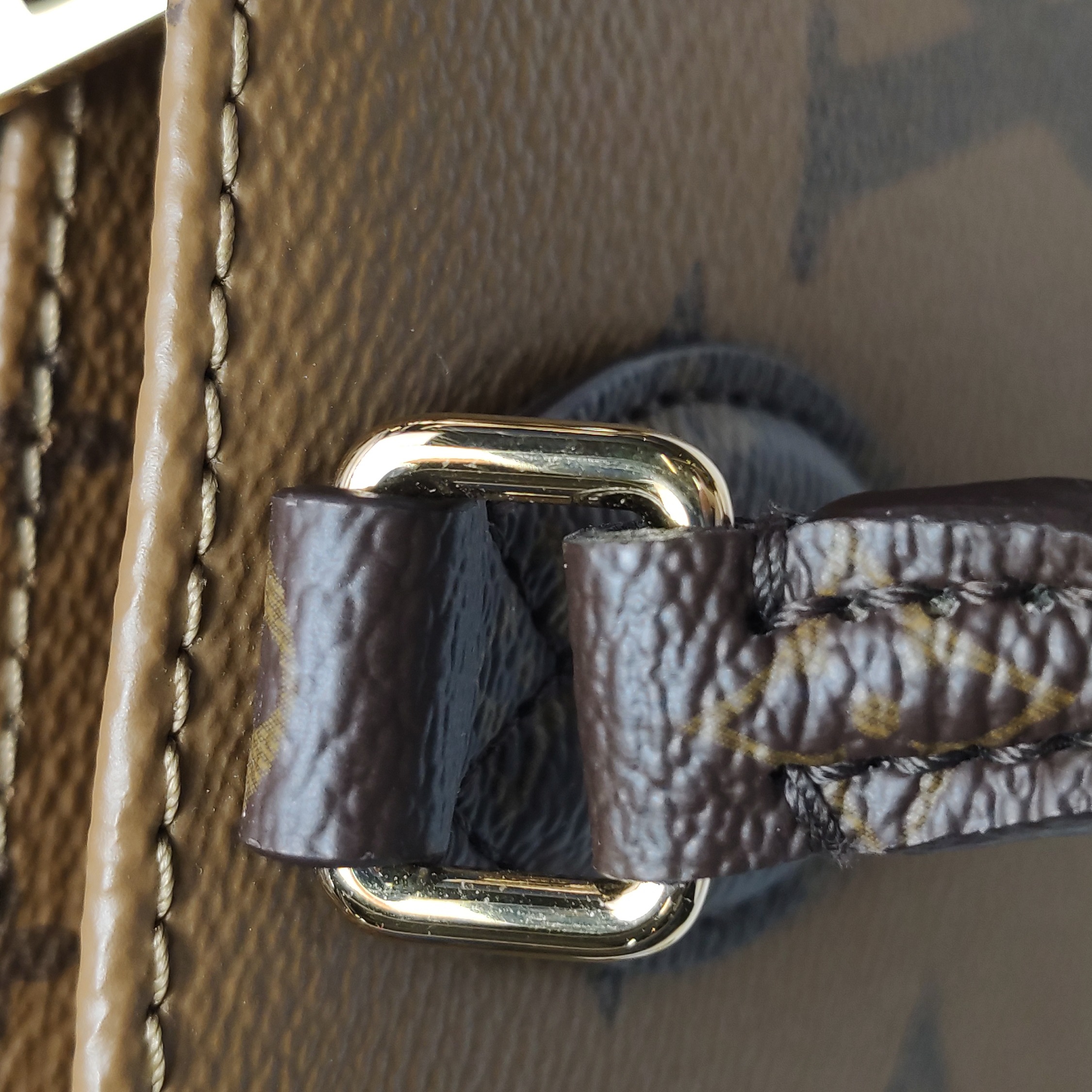 Louis Vuitton(LV) OnTheGo Chain Tote Reverse Monogram Giant East West — photo 9 of 15
