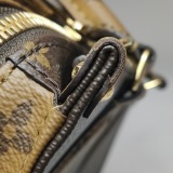 Louis Vuitton(LV) OnTheGo Chain Tote Reverse Monogram Giant East West — thumbnail 14