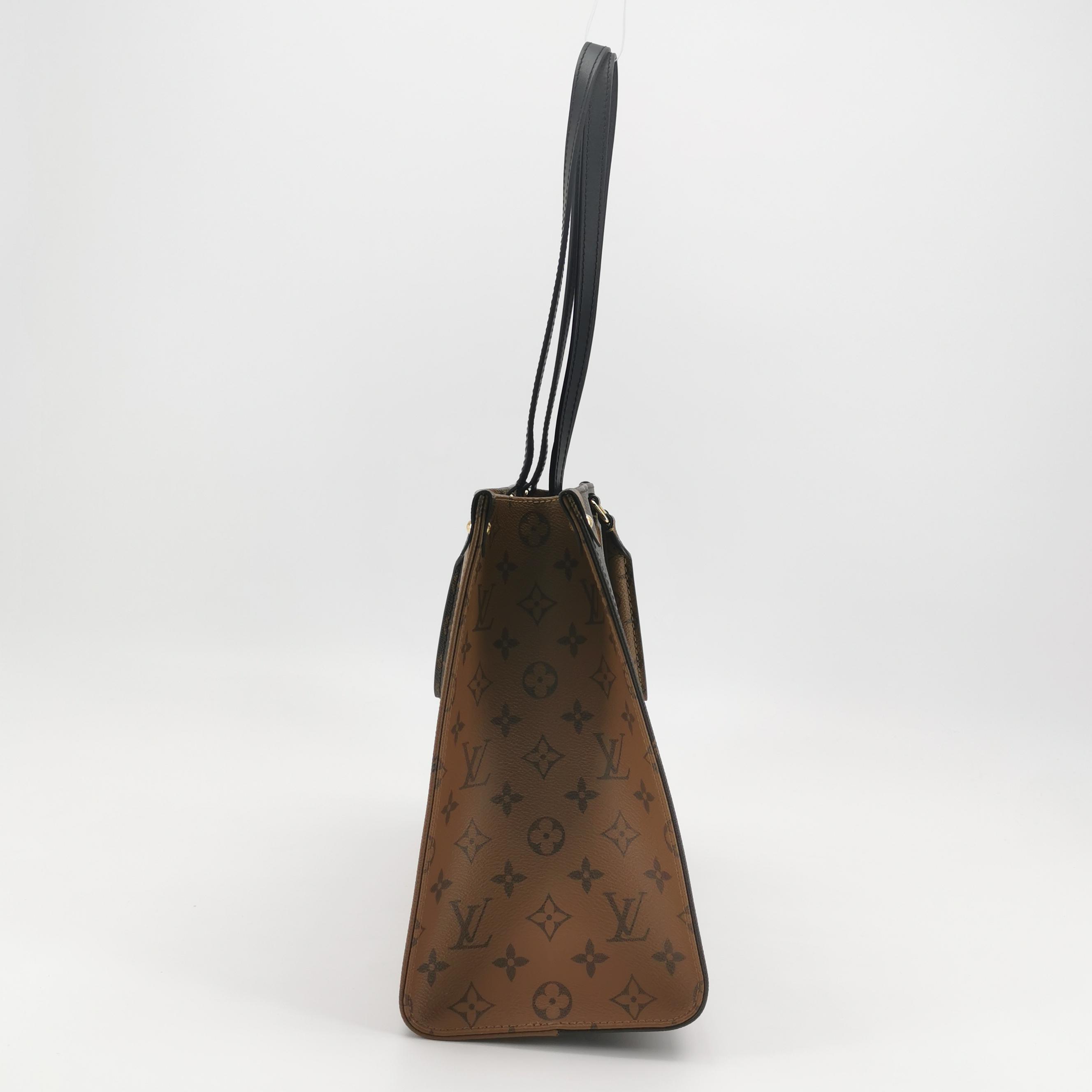 Louis Vuitton(LV) OnTheGo Tote Reverse Monogram Giant MM — photo 5 of 13