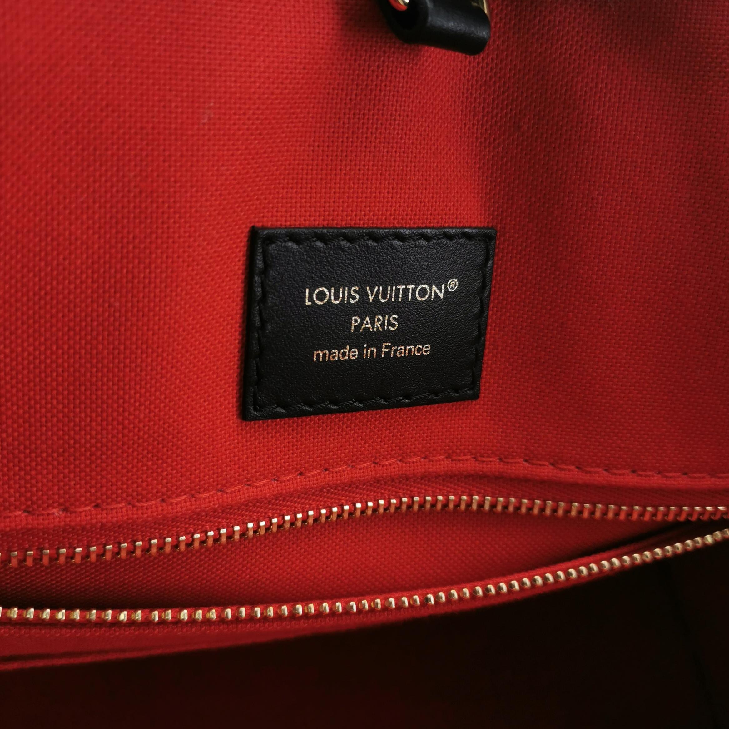 Louis Vuitton(LV) OnTheGo Tote Reverse Monogram Giant MM — photo 8 of 15