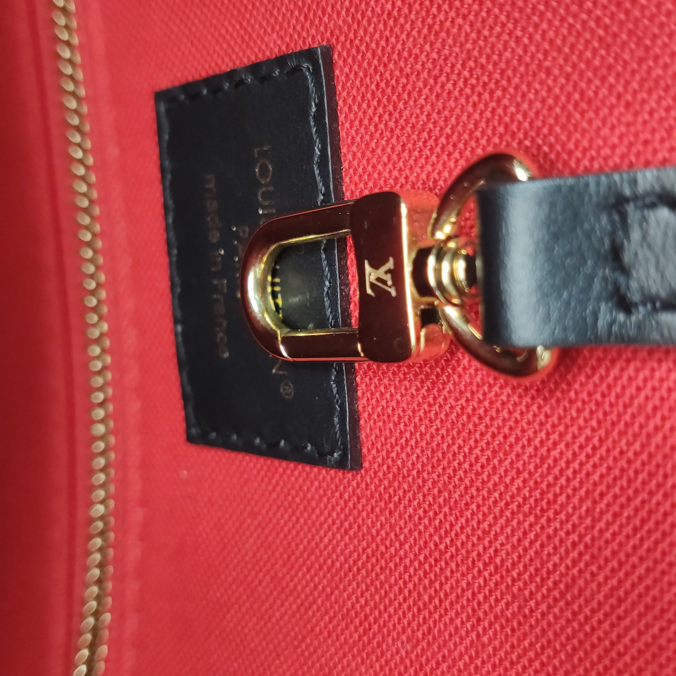 Louis Vuitton(LV) OnTheGo Tote Reverse Monogram Giant MM — photo 11 of 13