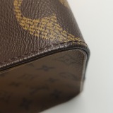 Louis Vuitton(LV) OnTheGo Tote Reverse Monogram Giant MM — thumbnail 13
