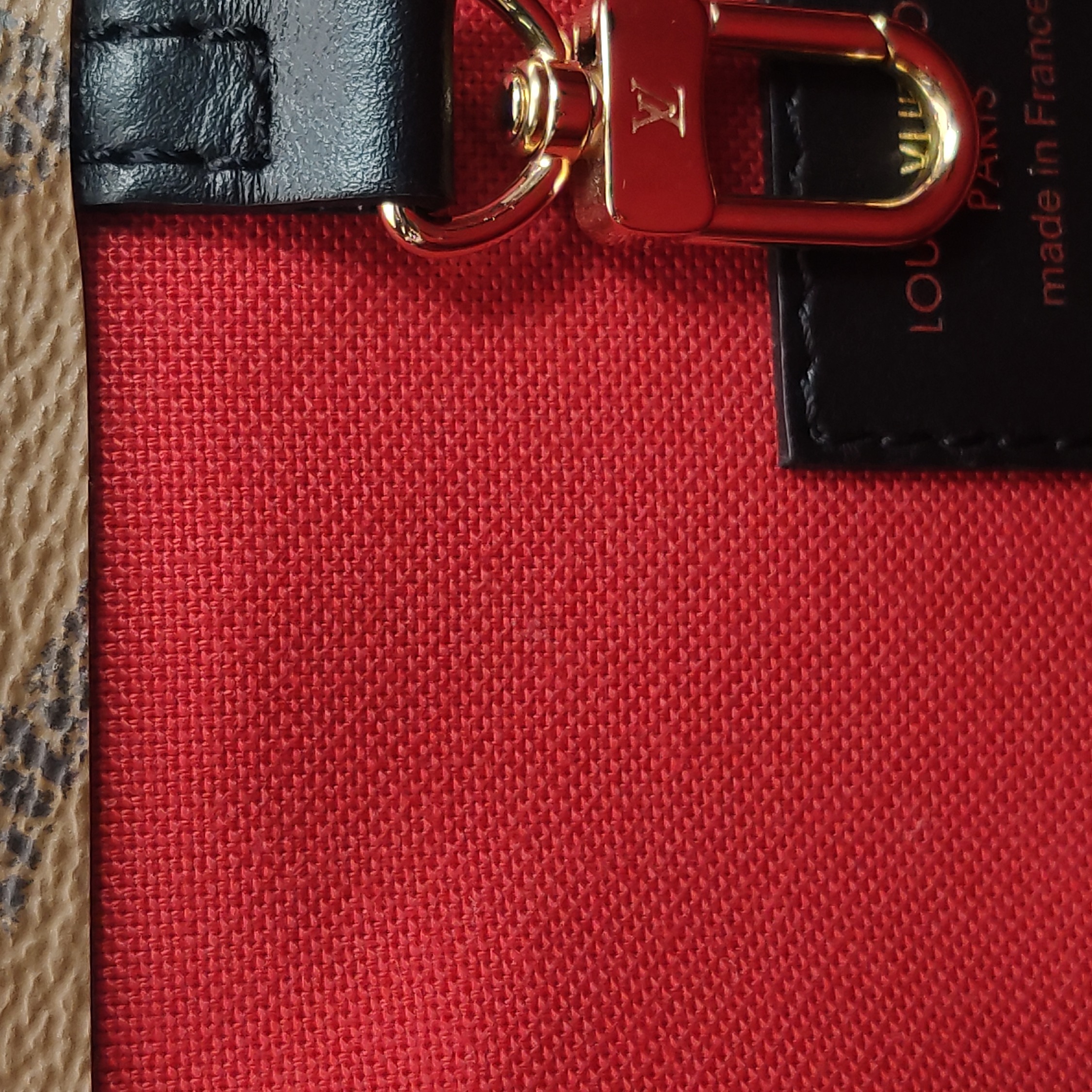 Louis Vuitton(LV) OnTheGo Tote Reverse Monogram Giant MM — photo 10 of 13