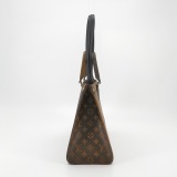 Louis Vuitton(LV) OnTheGo Tote Reverse Monogram Giant MM — thumbnail 4