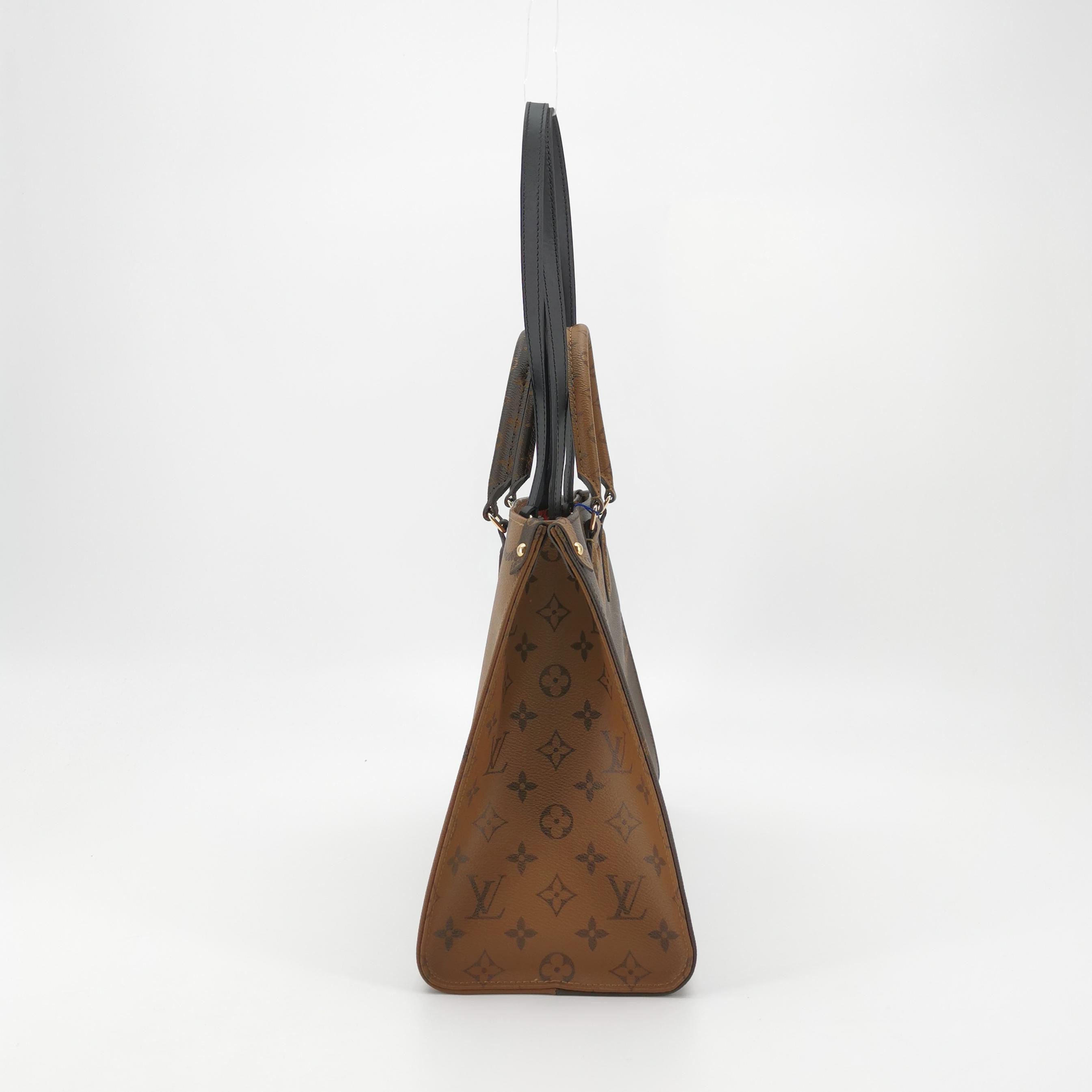 Louis Vuitton(LV) OnTheGo Tote Reverse Monogram Giant MM — photo 5 of 15