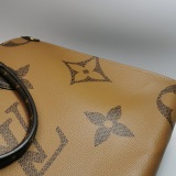 Louis Vuitton(LV) OnTheGo Tote Reverse Monogram Giant MM — thumbnail 13