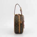 Louis Vuitton(LV) Petite Boite Chapeau Bag Monogram Canvas — thumbnail 3