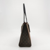 Louis Vuitton(LV) OnTheGo Tote Reverse Monogram Giant MM — thumbnail 5