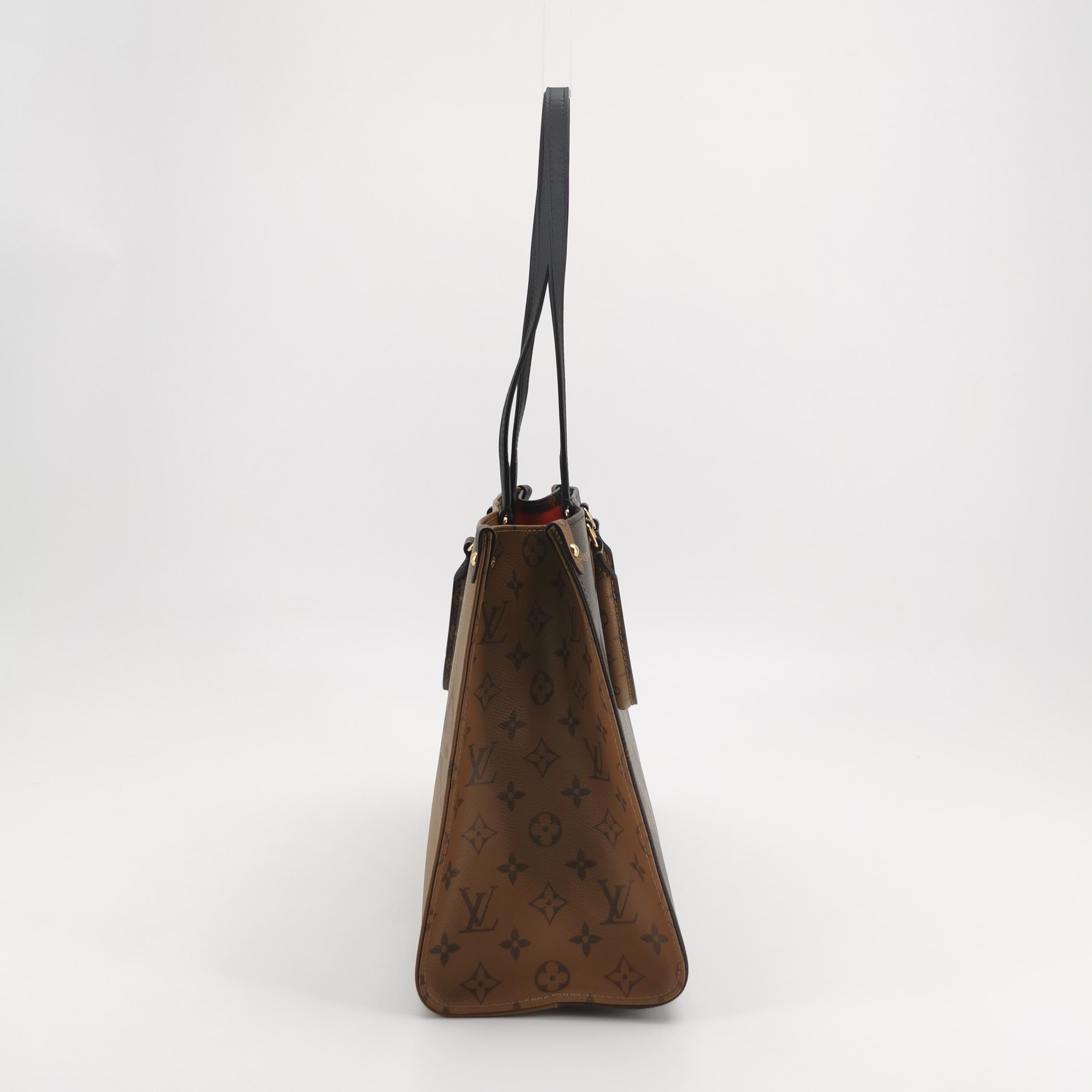 Louis Vuitton(LV) OnTheGo Tote Reverse Monogram Giant MM — photo 4 of 15