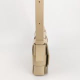 Bottega Veneta(BV) Cassette Crossbody Bag Maxi Intrecciato Leather Small — thumbnail 4