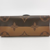 Louis Vuitton(LV) OnTheGo Tote Reverse Monogram Giant MM — thumbnail 6