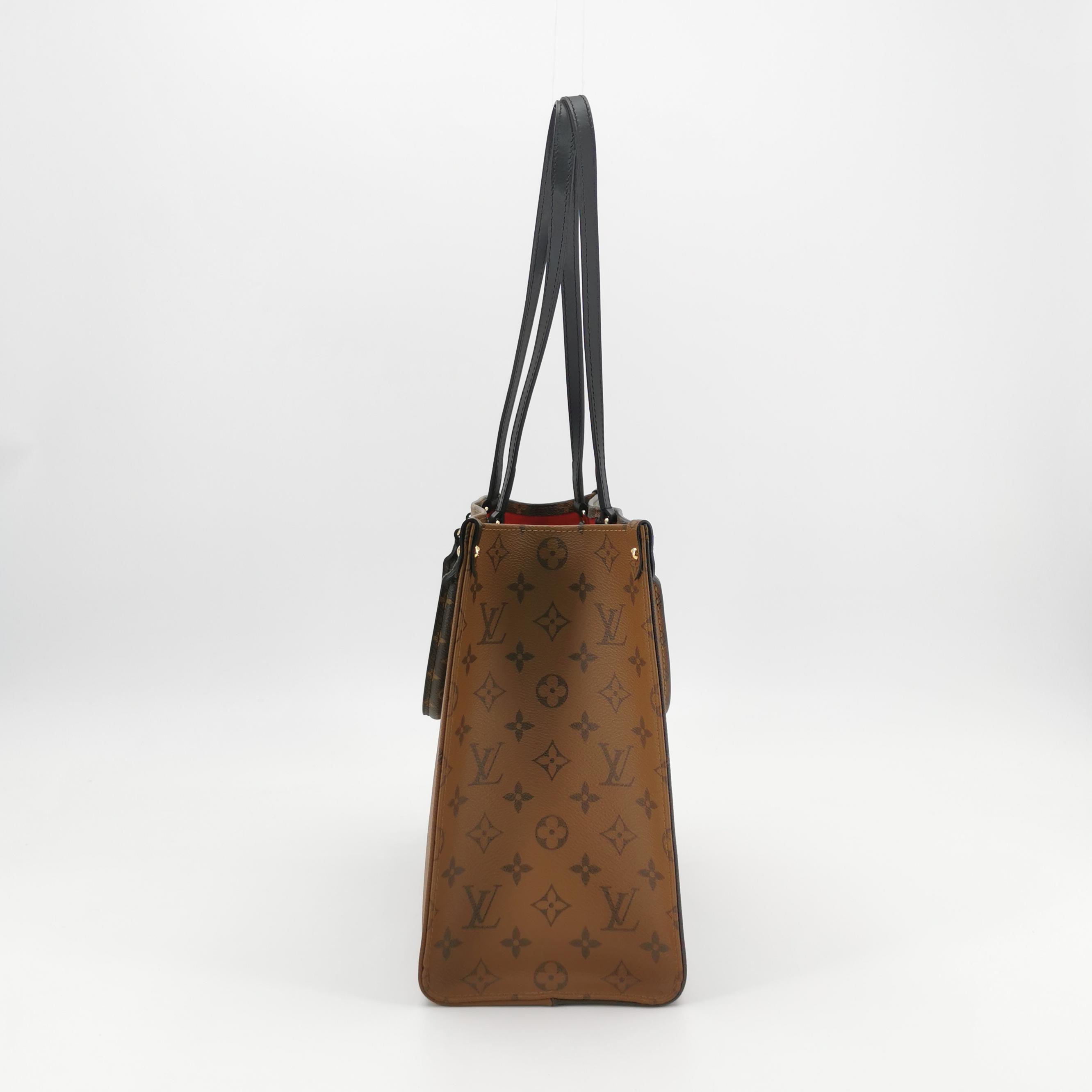 Louis Vuitton(LV) OnTheGo Tote Reverse Monogram Giant MM — photo 4 of 15