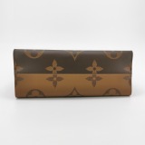 Louis Vuitton(LV) OnTheGo Tote Reverse Monogram Giant GM — thumbnail 6