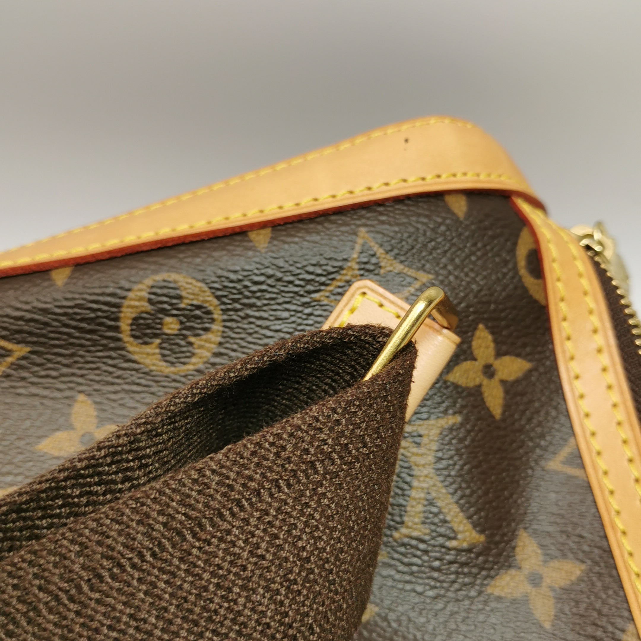 Louis Vuitton(LV) Bosphore Backpack Monogram Canvas — photo 23 of 24