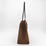 Louis Vuitton(LV) OnTheGo Tote Reverse Monogram Giant GM — thumbnail 5