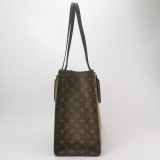 Louis Vuitton(LV) OnTheGo Tote Reverse Monogram Giant GM — thumbnail 4