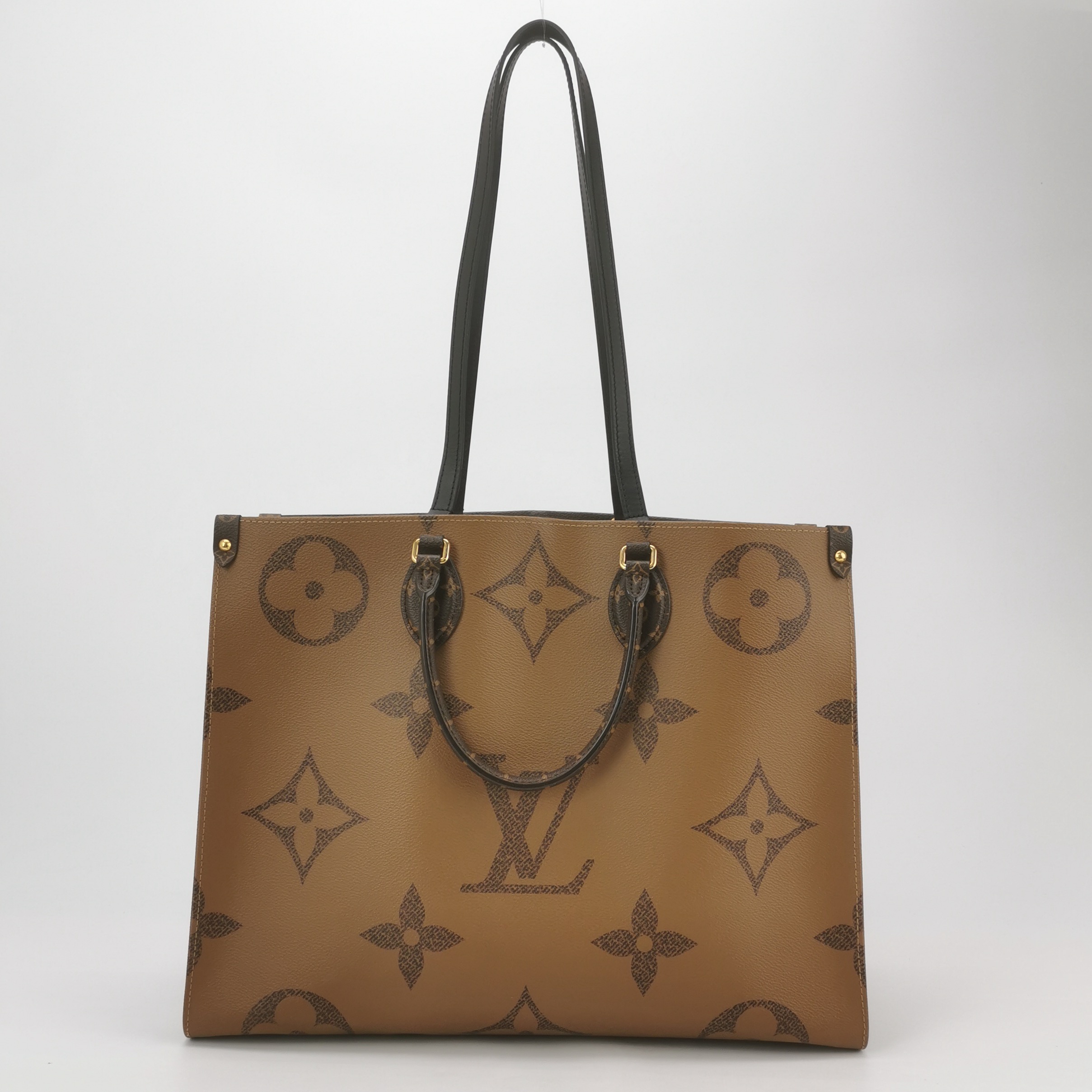 Louis Vuitton(LV) OnTheGo Tote Reverse Monogram Giant GM — photo 3 of 14