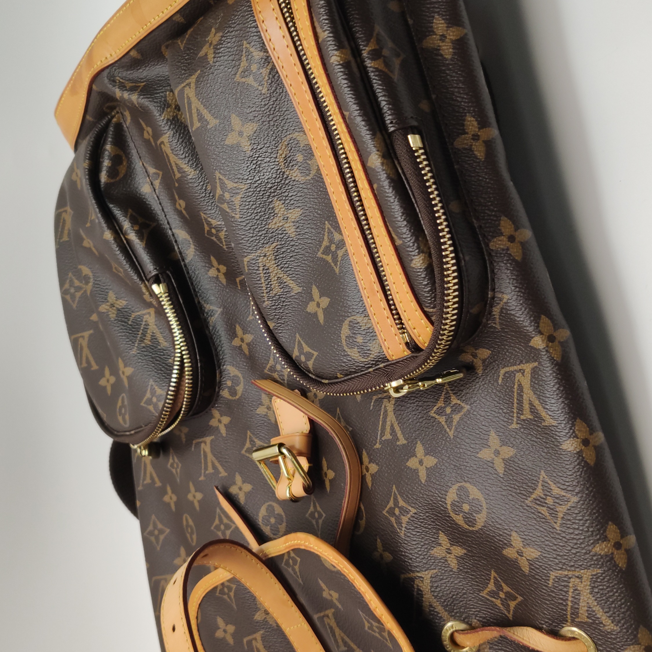 Louis Vuitton(LV) Bosphore Backpack Monogram Canvas — photo 16 of 20
