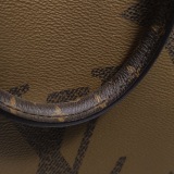 Louis Vuitton(LV) OnTheGo Tote Reverse Monogram Giant GM — thumbnail 12