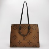 Louis Vuitton(LV) OnTheGo Tote Reverse Monogram Giant GM — thumbnail 3
