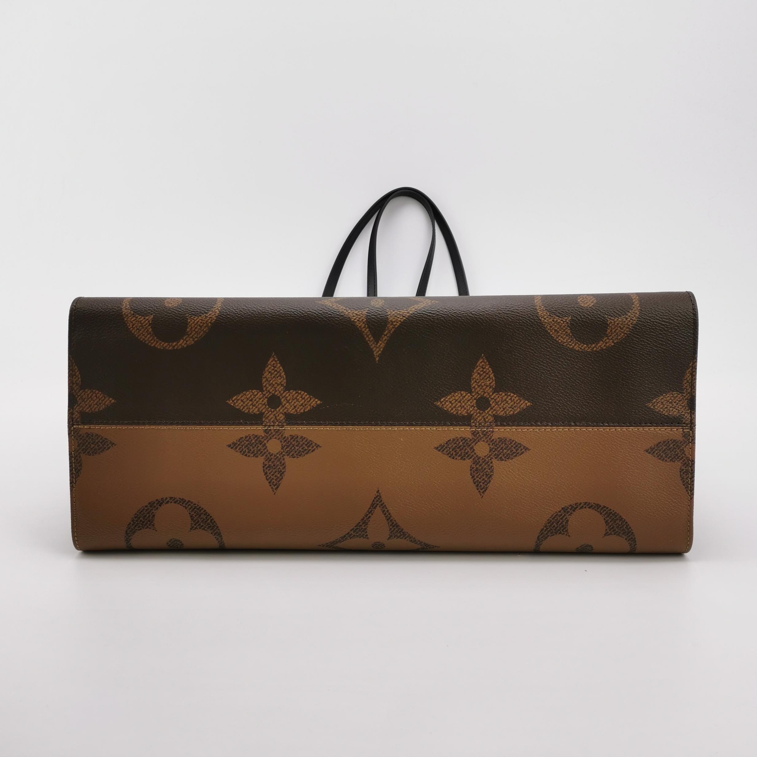 Louis Vuitton(LV) OnTheGo Tote Reverse Monogram Giant GM — photo 6 of 14