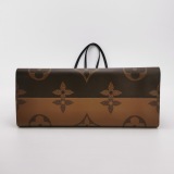 Louis Vuitton(LV) OnTheGo Tote Reverse Monogram Giant GM — thumbnail 6