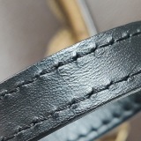 Louis Vuitton(LV) OnTheGo Tote Reverse Monogram Giant GM — thumbnail 14