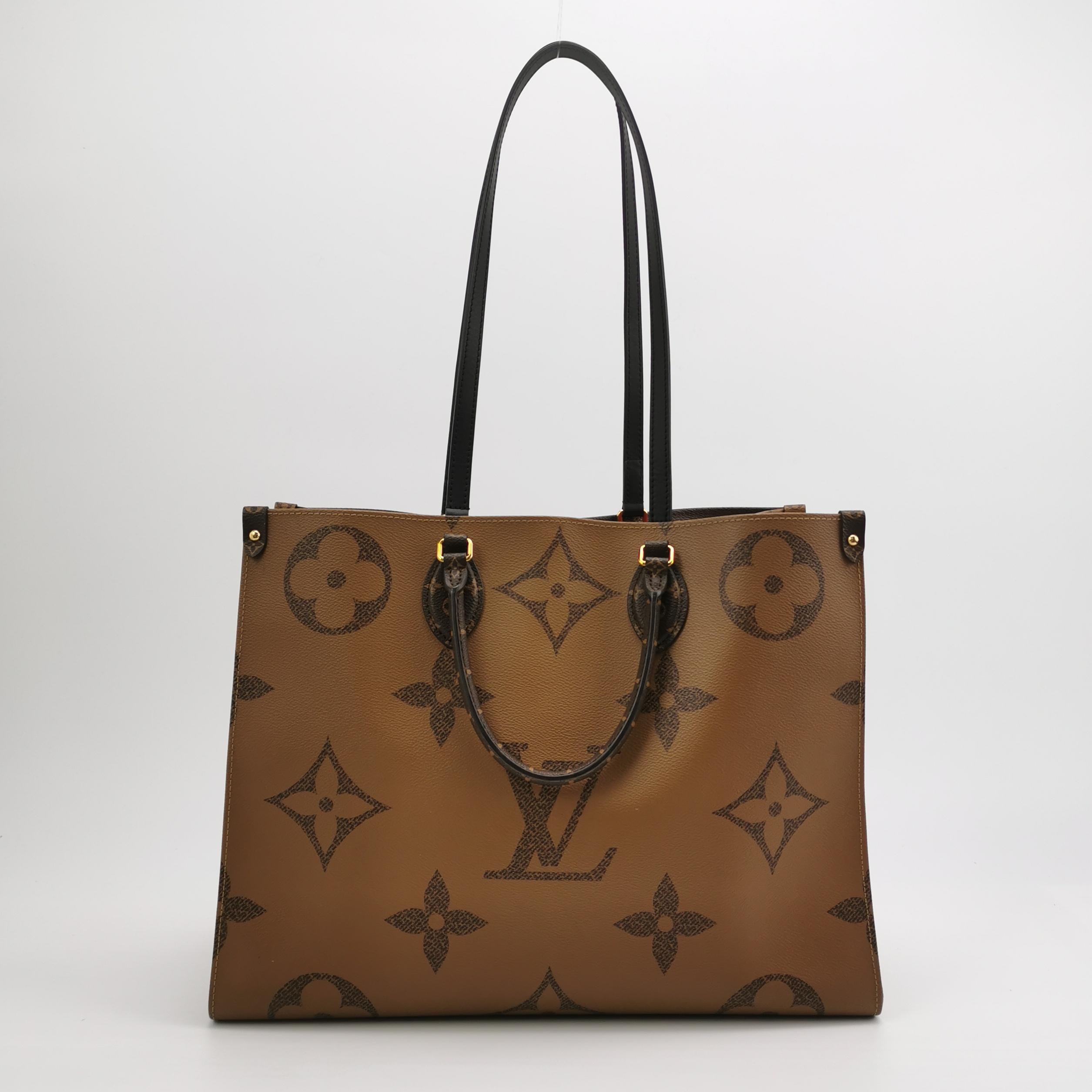 Louis Vuitton(LV) OnTheGo Tote Reverse Monogram Giant GM — photo 3 of 15