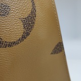 Louis Vuitton(LV) OnTheGo Tote Reverse Monogram Giant GM — thumbnail 11