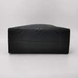 Louis Vuitton(LV) OnTheGo Tote Monogram Empreinte Giant GM — thumbnail 6