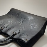 Louis Vuitton(LV) OnTheGo Tote Monogram Empreinte Giant GM — thumbnail 15