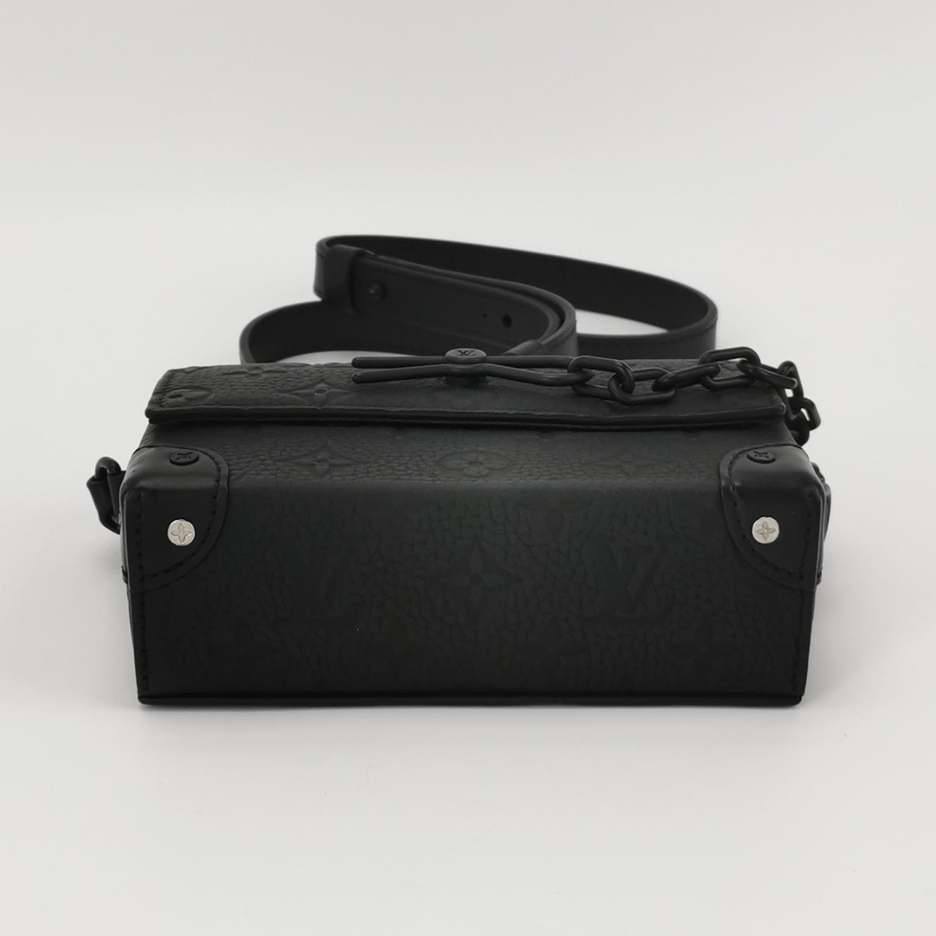 Louis Vuitton(LV) Steamer Wearable Wallet Monogram Taurillon Leather — photo 6 of 20