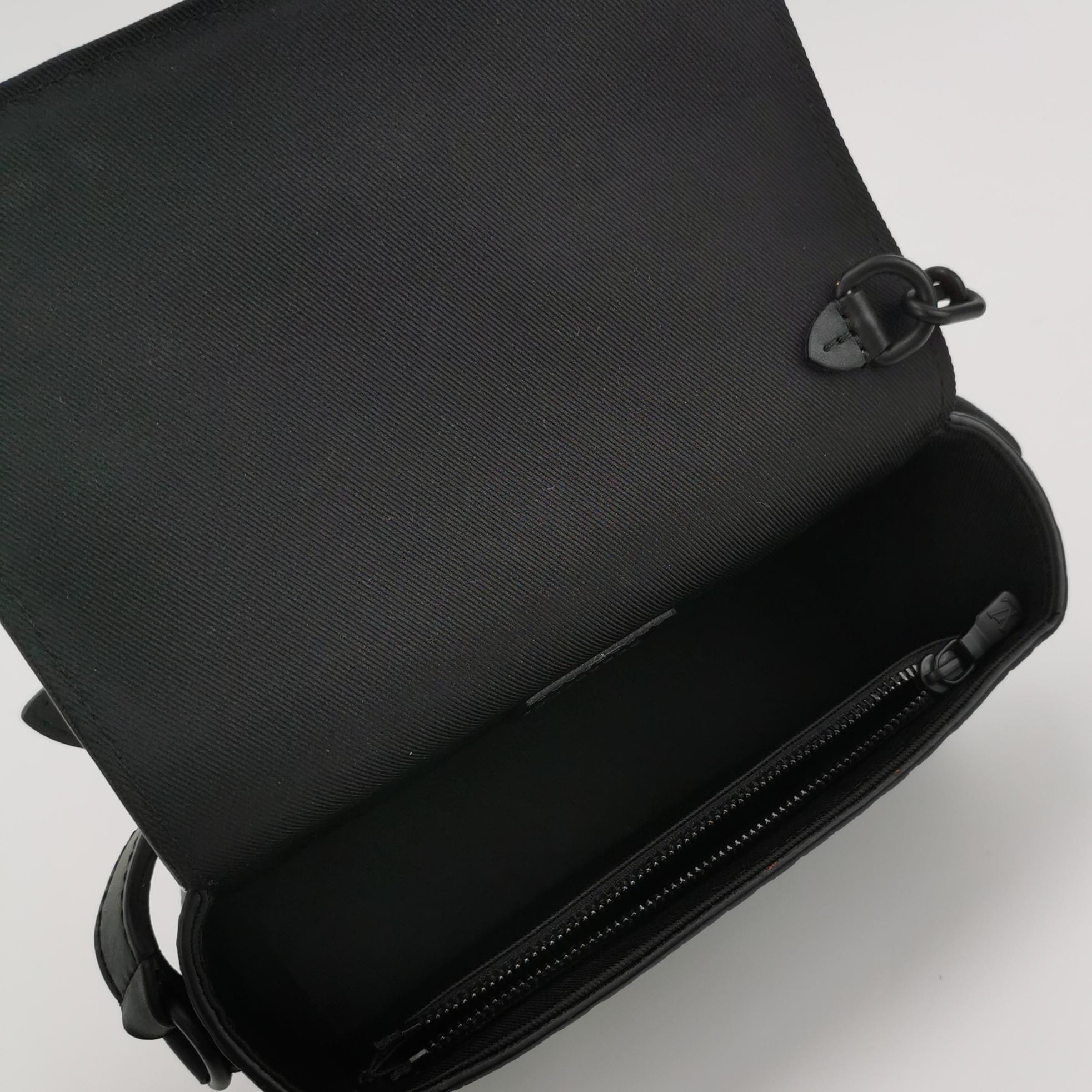 Louis Vuitton(LV) Steamer Wearable Wallet Monogram Taurillon Leather — photo 7 of 20