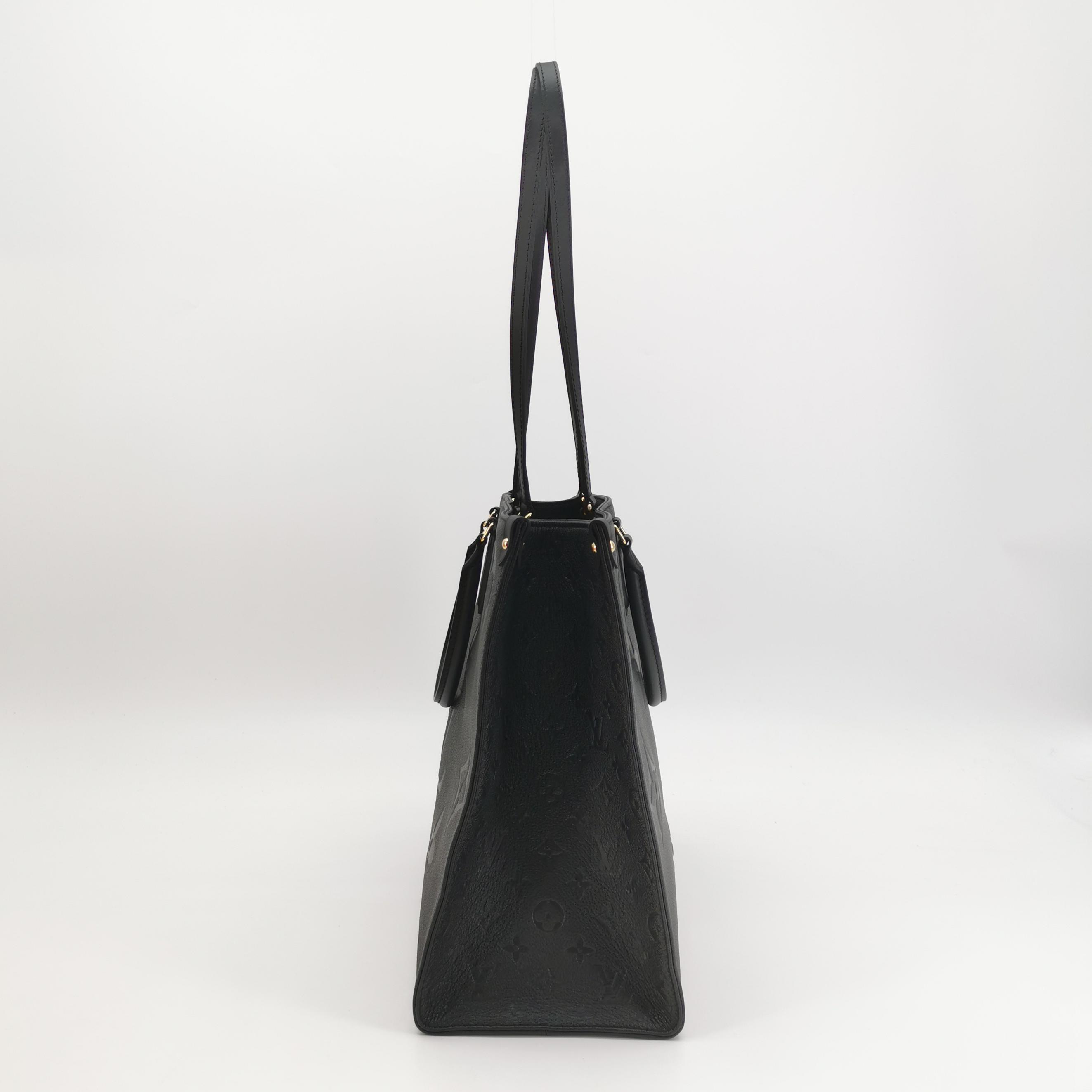 Louis Vuitton(LV) OnTheGo Tote Monogram Empreinte Giant GM — photo 4 of 15