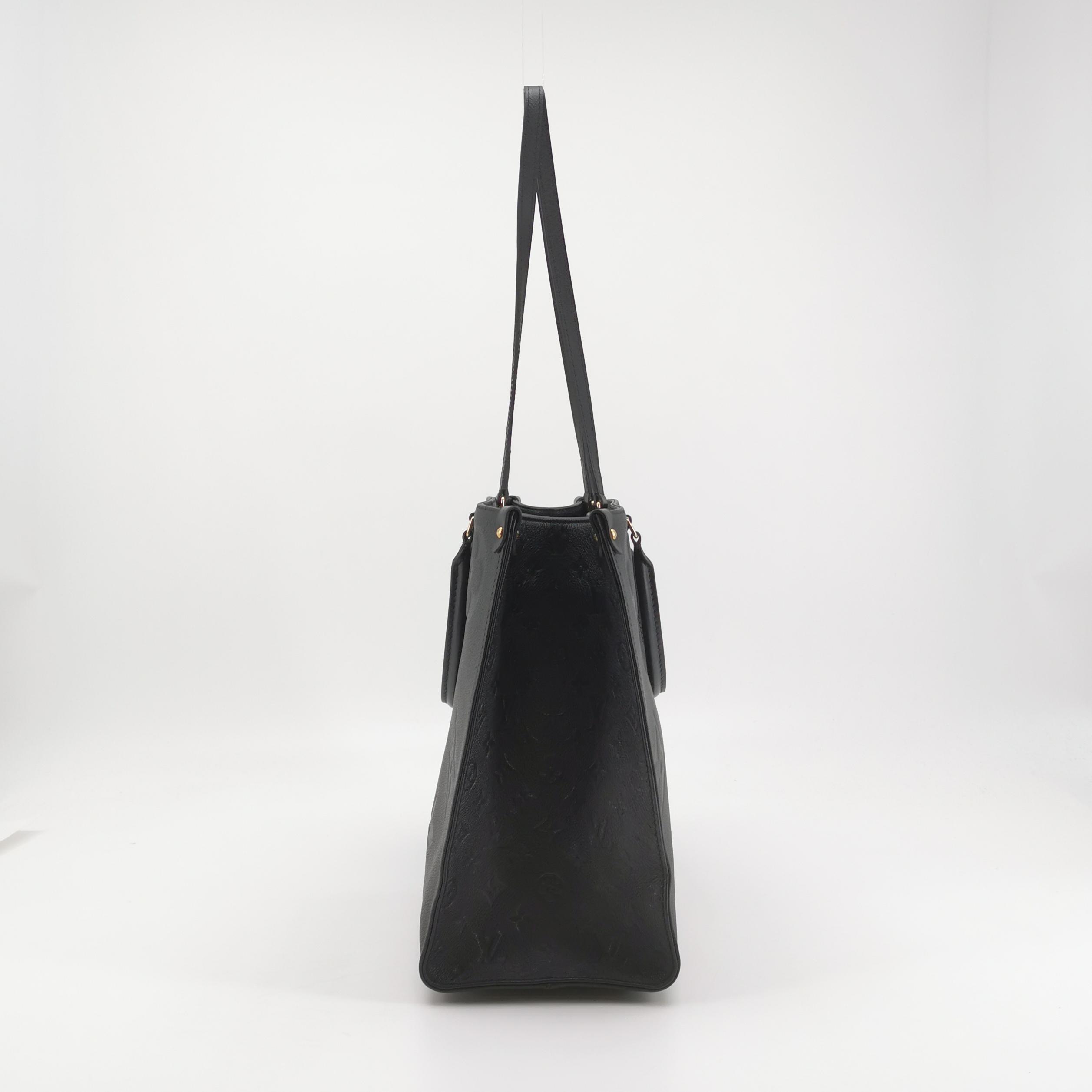 Louis Vuitton(LV) OnTheGo Tote Monogram Empreinte Giant GM — photo 4 of 15