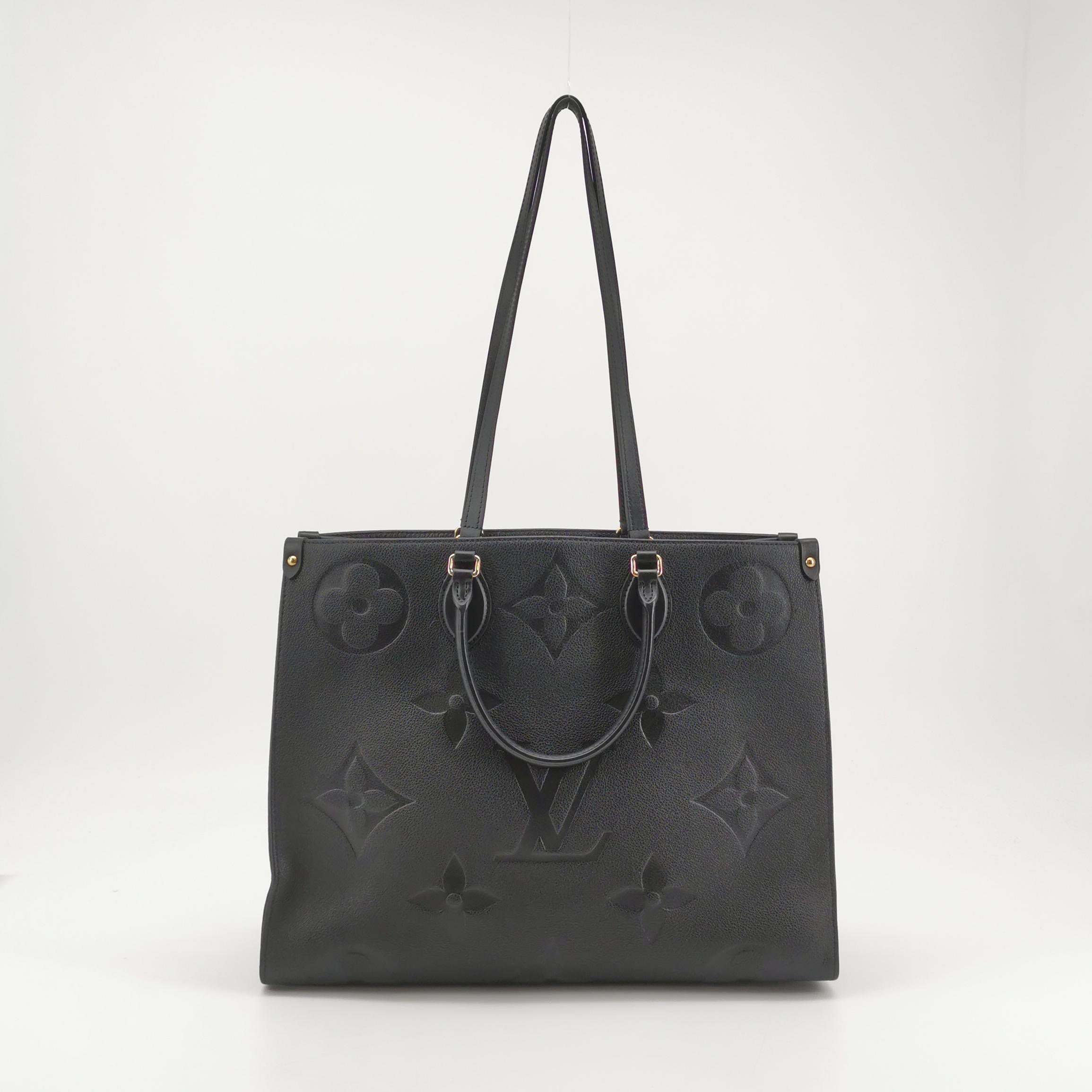 Louis Vuitton(LV) OnTheGo Tote Monogram Empreinte Giant GM — photo 3 of 15