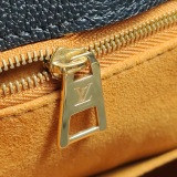 Louis Vuitton(LV) OnTheGo Tote Monogram Empreinte Giant GM — thumbnail 10