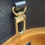 Louis Vuitton(LV) OnTheGo Tote Monogram Empreinte Giant GM — thumbnail 11