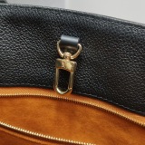 Louis Vuitton(LV) OnTheGo Tote Monogram Empreinte Giant MM — thumbnail 10