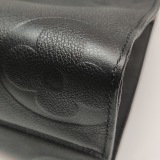 Louis Vuitton(LV) OnTheGo Tote Monogram Empreinte Giant MM — thumbnail 13
