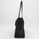 Louis Vuitton(LV) OnTheGo Tote Monogram Empreinte Giant MM — thumbnail 4