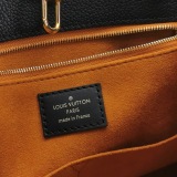 Louis Vuitton(LV) OnTheGo Tote Monogram Empreinte Giant MM — thumbnail 8
