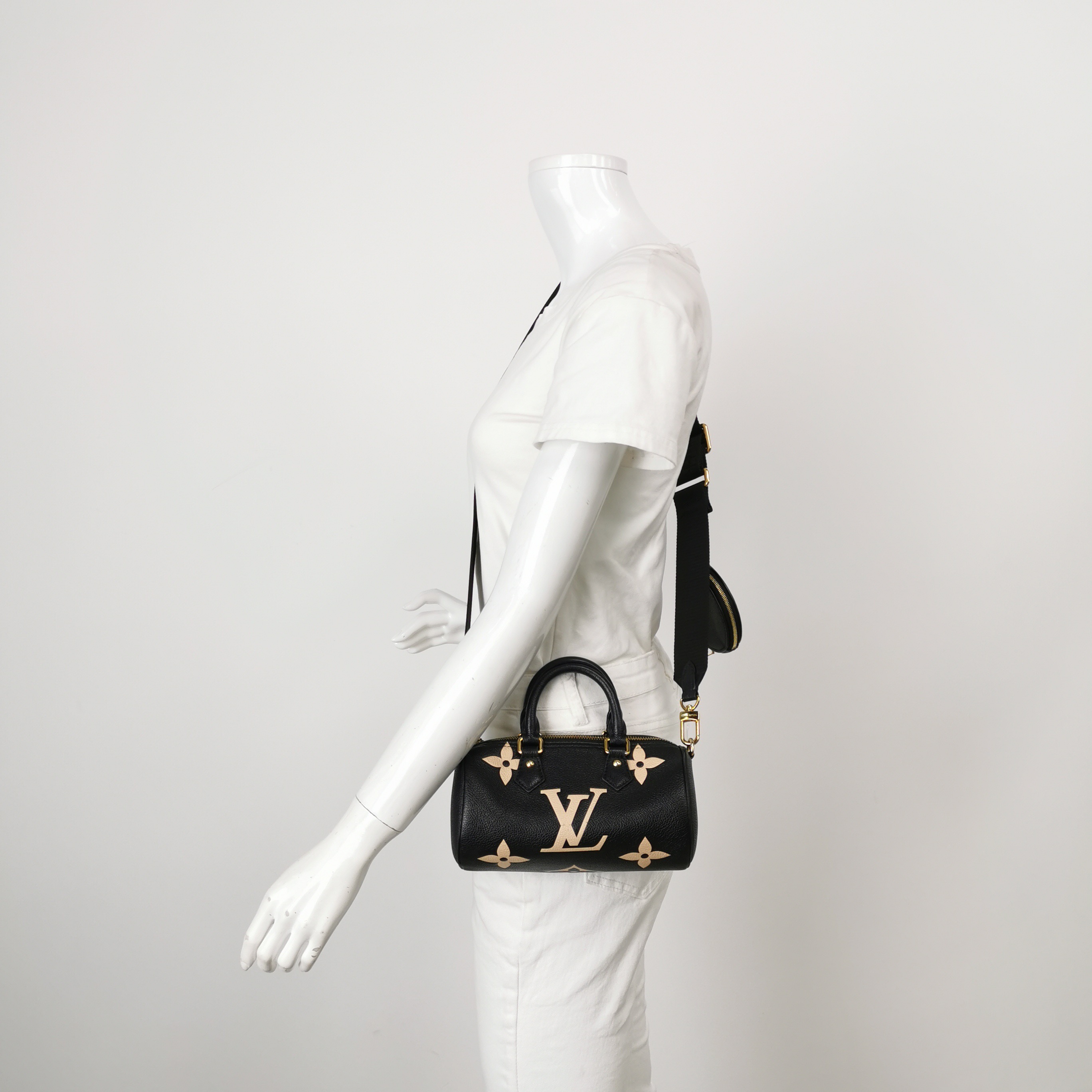 Louis Vuitton(LV) Papillon Handbag Bicolor Monogram Empreinte Giant BB — alternate view