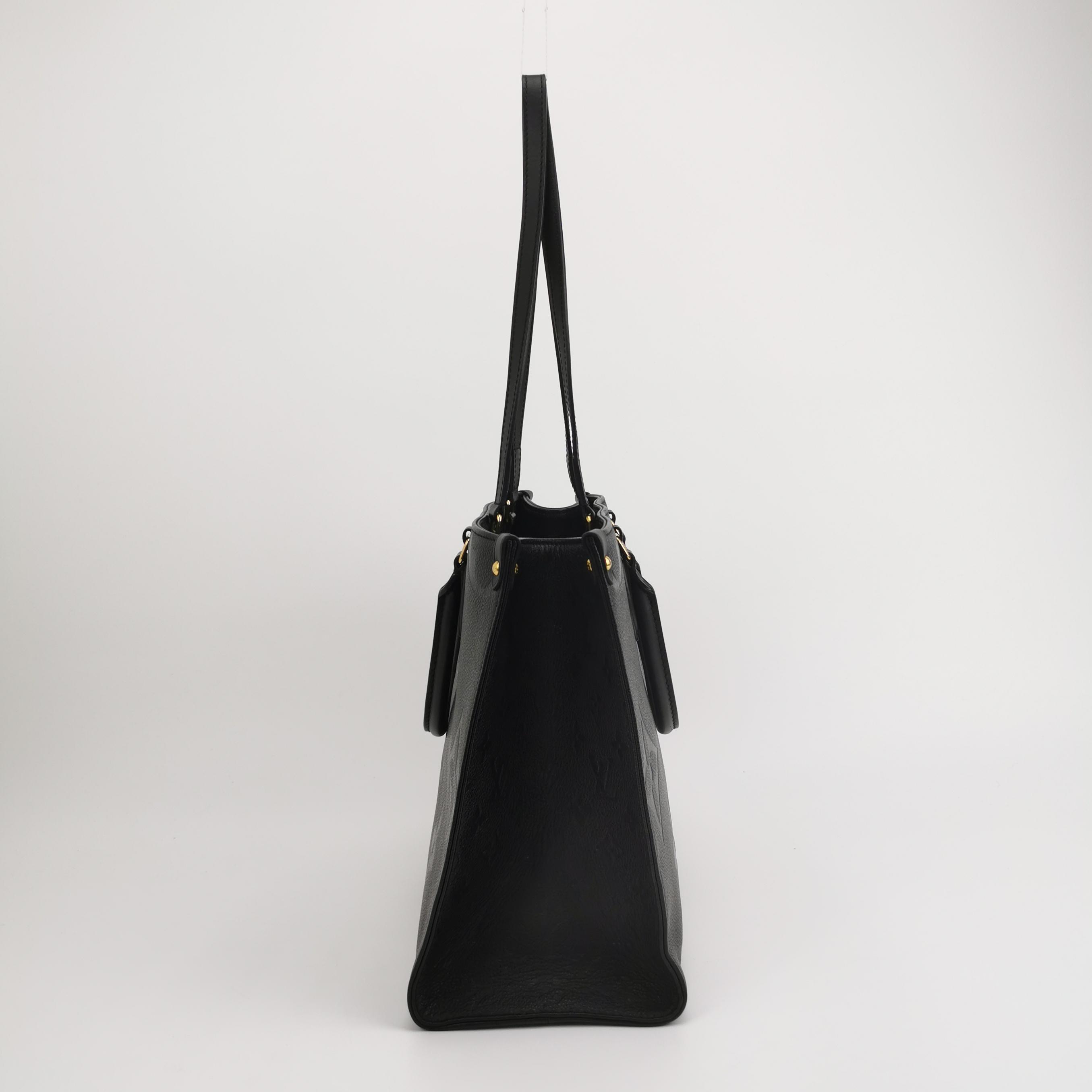 Louis Vuitton(LV) OnTheGo Tote Monogram Empreinte Giant MM — photo 4 of 15