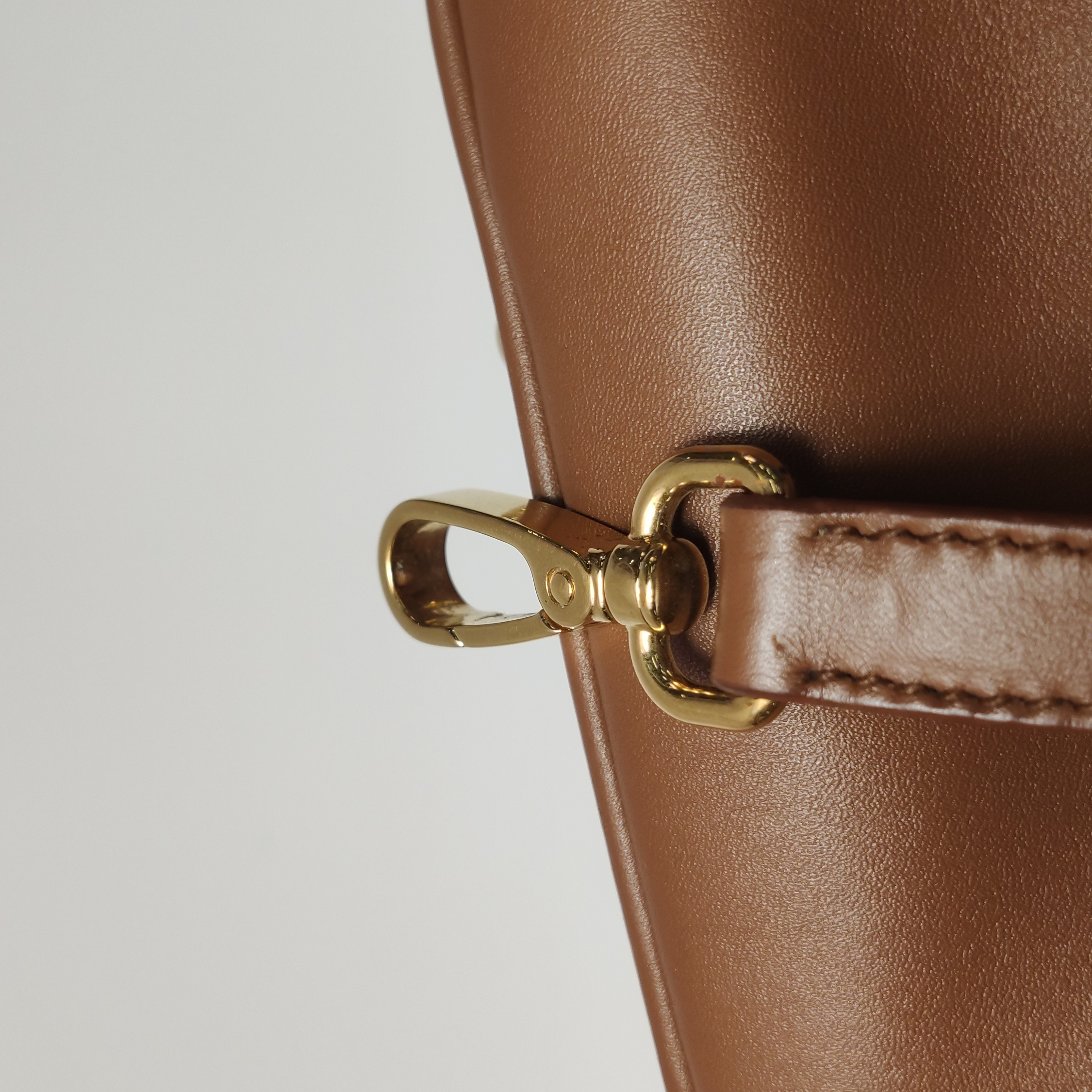 Miu Miu Arcadie Top Handle Bag Leather Large — photo 14 of 25