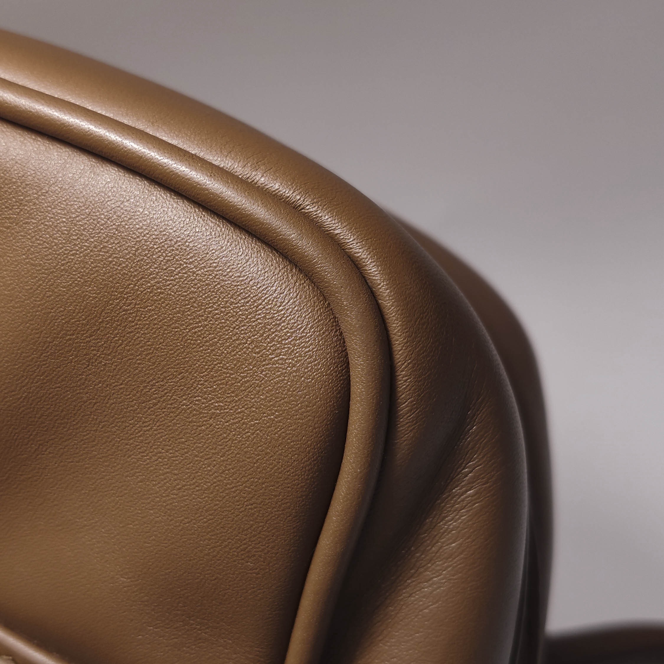 Miu Miu Arcadie Top Handle Bag Leather Large — photo 17 of 25