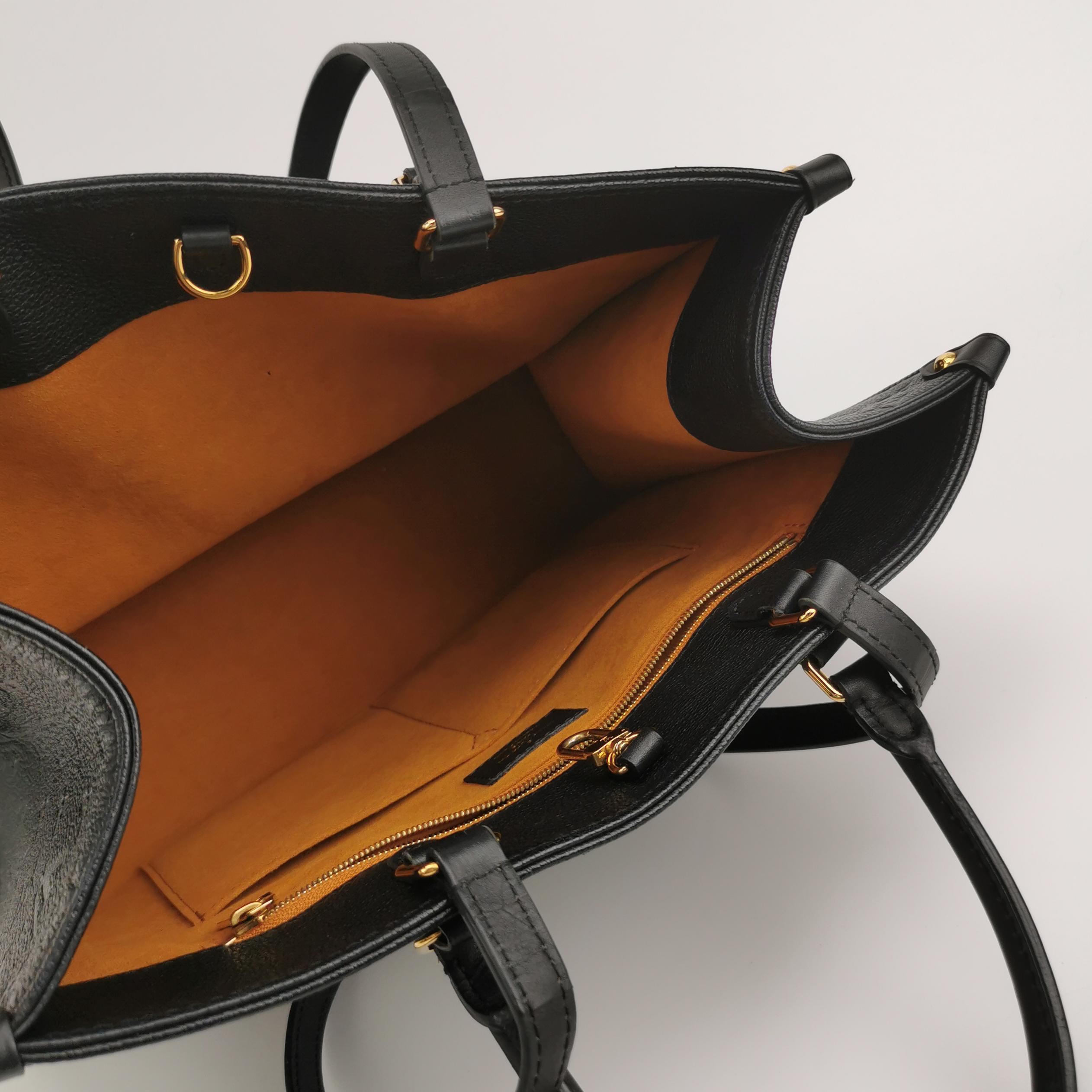 Louis Vuitton(LV) OnTheGo Tote Monogram Empreinte Giant MM — photo 7 of 15