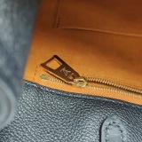 Louis Vuitton(LV) OnTheGo Tote Monogram Empreinte Giant MM — thumbnail 9