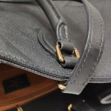 Louis Vuitton(LV) OnTheGo Tote Monogram Empreinte Giant MM — thumbnail 11